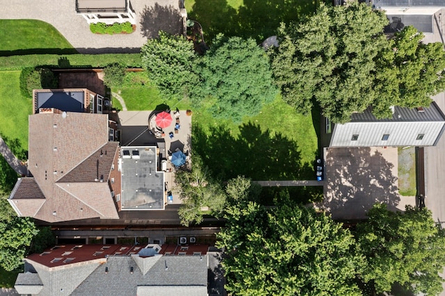 818 Summit Ave, Saint Paul, MN 55105 - drone / aerial view