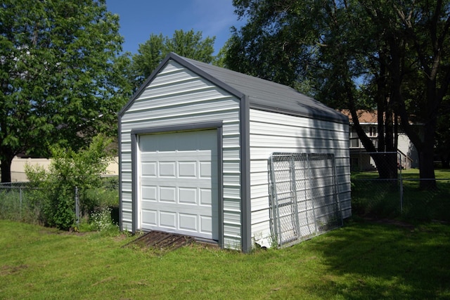 14190 Pineview Dr, Becker, MN 55308 - view of detached garage