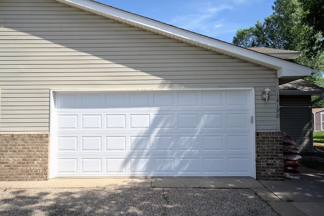14190 Pineview Dr, Becker, MN 55308 - view of garage