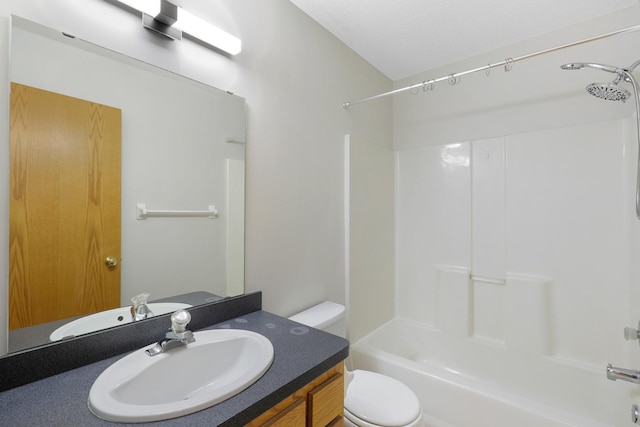 8722 Norway St NW, Coon Rapids, MN 55433 - full bath with shower / tub combination, toilet, and vanity