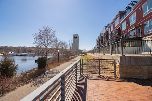 240 Spring St Unit 331, Saint Paul, MN 55102 - balcony with a water view