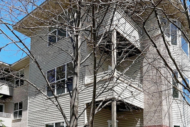 view of home's exterior