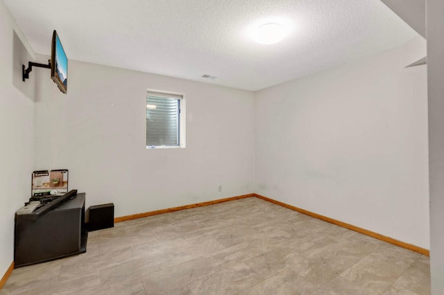 2233 Valley View Pl, Saint Paul, MN 55119 - photo 28