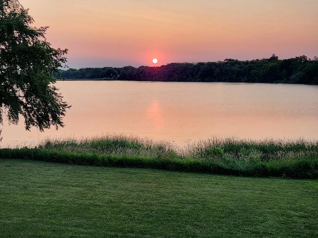 918 Division St, Elbow Lake, MN 56531 - water view