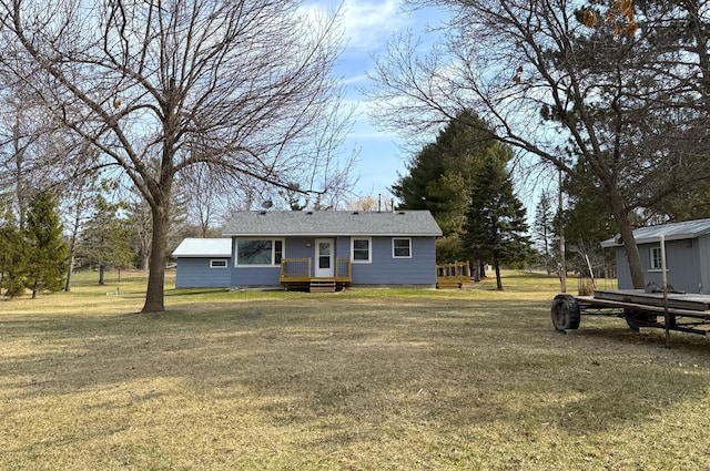 view of front of house with a front yard