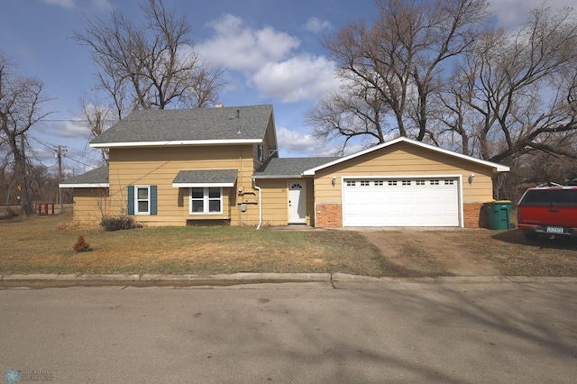 view of front facade with dirt driveway, an attached garage, a front yard, and roof with shingles