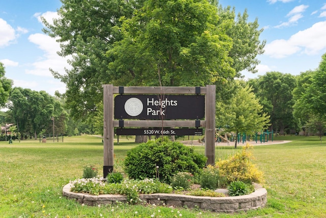 5410 Creek View Ln, Edina, MN 55439 - community sign with a lawn
