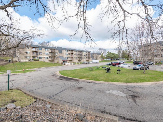 4001 Heritage Hills Dr Unit 105, Bloomington, MN 55437 - view of street featuring curbs