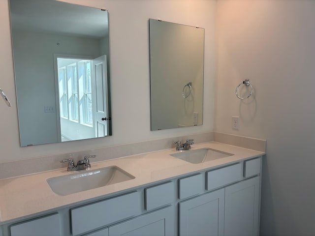 1755 Hauer Trl, Shakopee, MN 55379 - full bath featuring double vanity