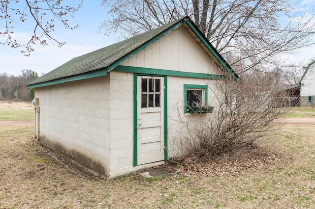 view of outbuilding featuring an outbuilding