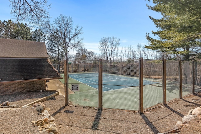 6085 Lincoln Dr Unit 122, Edina, MN 55436 - view of sport court featuring fence