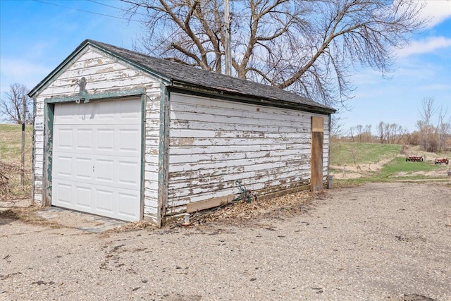 view of detached garage