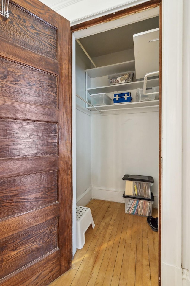 3304 Longfellow Ave, Minneapolis, MN 55407 - view of closet