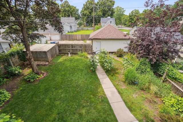 3304 Longfellow Ave, Minneapolis, MN 55407 - view of yard featuring a fenced backyard