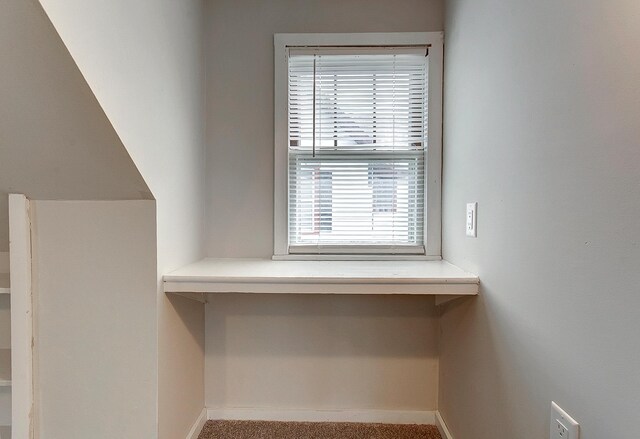 423 1st St NW, Faribault, MN 55021 - detailed view of baseboards