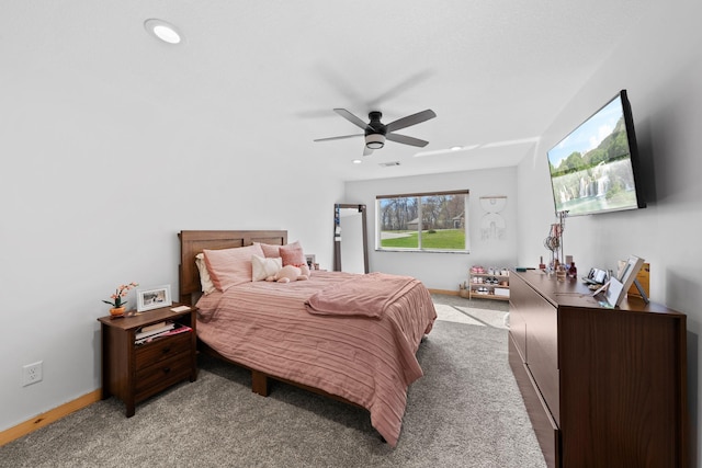 bedroom featuring light carpet, baseboards, ceiling fan, and recessed lighting