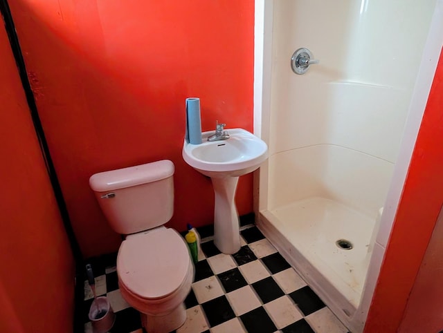 1433 Ridgeview Dr, Montevideo, MN 56265 - full bath with tile patterned floors, a stall shower, and toilet
