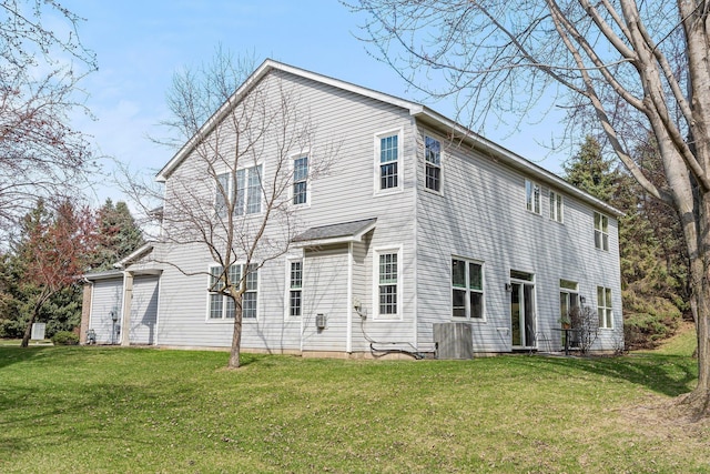 exterior space featuring a lawn