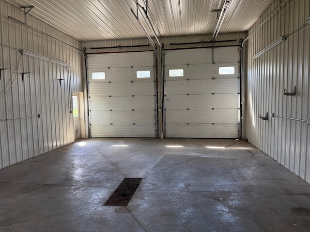 300 4th St SW, Little Falls, MN 56345 - garage with metal wall