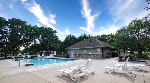 7619 Derby Ln, Shakopee, MN 55379 - community pool with a patio area