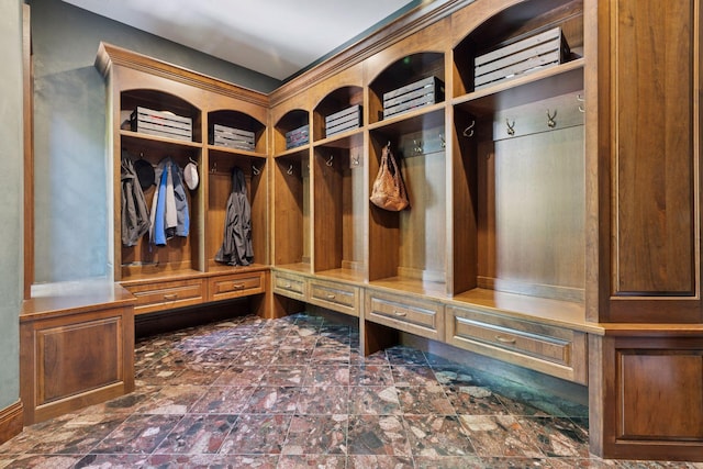 614 Hidden Creek Trl, Mendota Heights, MN 55118 - view of mudroom