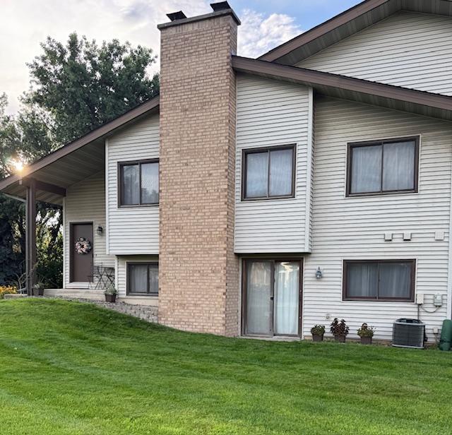 7168 113th St, Bloomington, MN 55438 - photo 2