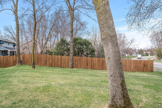 view of yard featuring fence