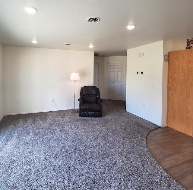 409 Prairieview St, St Thomas, ND 58276 - unfurnished room featuring carpet flooring, recessed lighting, visible vents, and baseboards