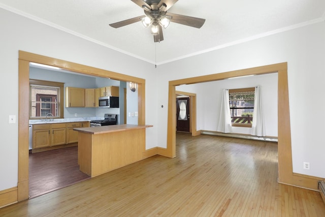 915 Russell Ave N, Minneapolis, MN 55411 - photo 2