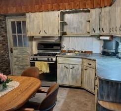 130 1st St N, Waterville, MN 56096 - photo 2