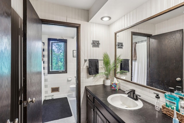 4810 Marystone Blvd NW, Andover, MN 55304 - bathroom with vanity and toilet