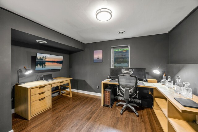 14445 Europa Ave, Apple Valley, MN 55124 - office space with wood finished floors and baseboards