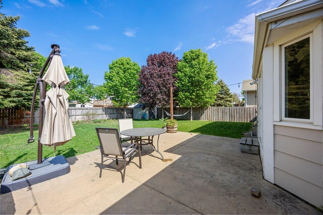 14445 Europa Ave, Apple Valley, MN 55124 - view of patio / terrace with outdoor dining space