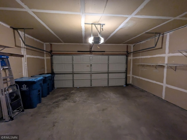 18061 96th Ave N, Maple Grove, MN 55311 - garage with a garage door opener