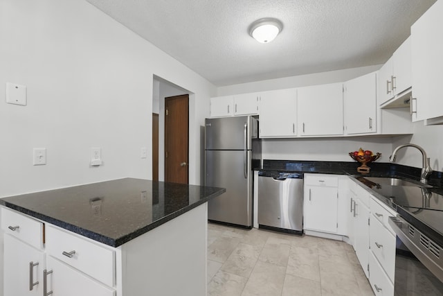 6806 Langford Dr, Edina, MN 55436 - photo 8