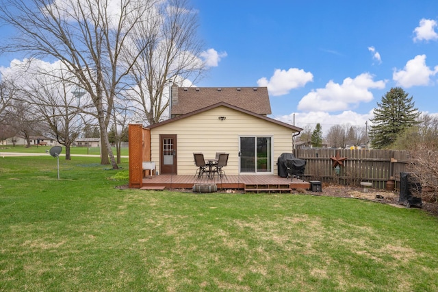 12 Oak Ave SE, Racine, MN 55967 - back of house with a deck