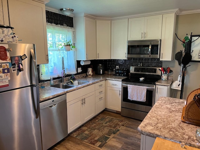 220 Minnesota Ave NE, Warroad, MN 56763 - photo 5
