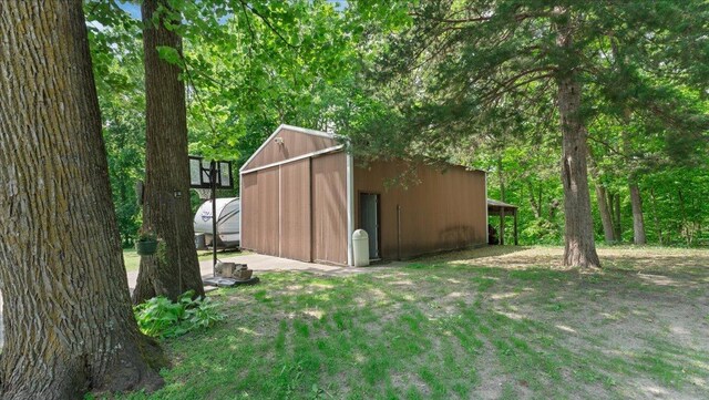 19593 Minnesota Highway 22, Greenleaf Twp, MN 55355 - view of pole building