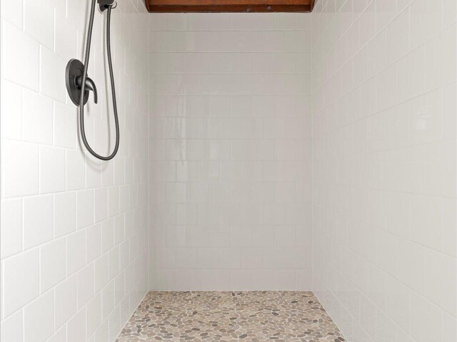 14122 13th Ave SW, Sylvan Twp, MN 56473 - bathroom featuring tiled shower