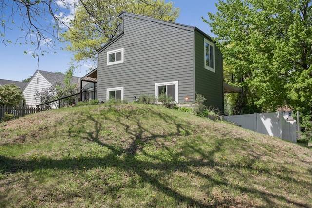 613 Cromwell Ave, Saint Paul, MN 55104 - view of side of property