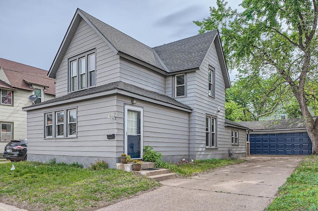 1907 University Ave NE, Minneapolis, MN 55418 - traditional home with roof with shingles