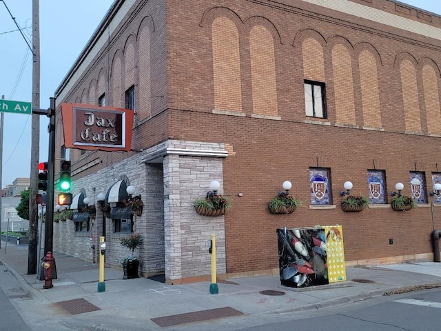 1907 University Ave NE, Minneapolis, MN 55418 - view of building exterior
