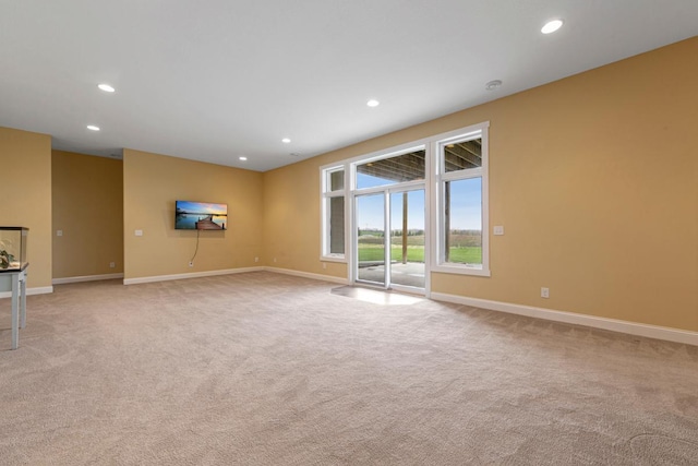 6570 Chester Ave, Webster Twp, MN 55057 - unfurnished room featuring recessed lighting, baseboards, and light carpet