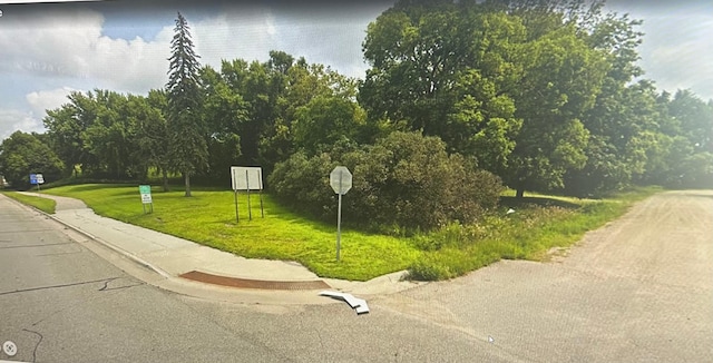 145 Reuss Ave, Appleton, MN 56208