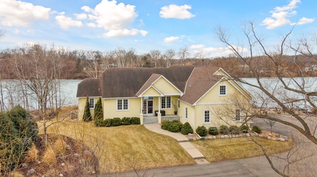 5320 132nd St W, Apple Valley, MN 55124 - traditional-style house featuring a front lawn and stucco siding
