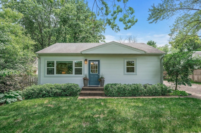 4935 W Ln, Minnetonka, MN 55345 - view of front of property featuring a shingled roof