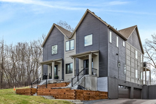 4729 Linden Cove Ln, Savage, MN 55378 - view of front facade with a garage and driveway