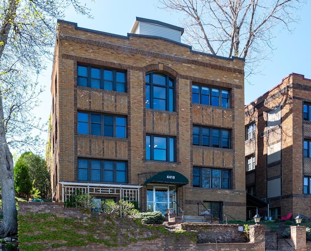 4418 Lake Harriet Pkwy Unit 204, Minneapolis, MN 55410 - view of building exterior
