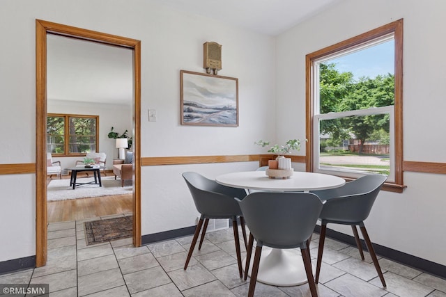 674 Wheelock Pkwy W, Saint Paul, MN 55117 - dining room with baseboards