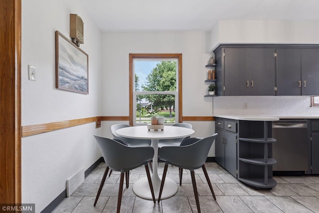 674 Wheelock Pkwy W, Saint Paul, MN 55117 - view of dining space